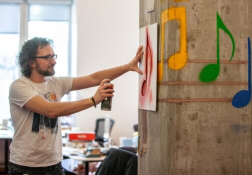Arriva dal MIT SprayableTech, la vernice da toccare